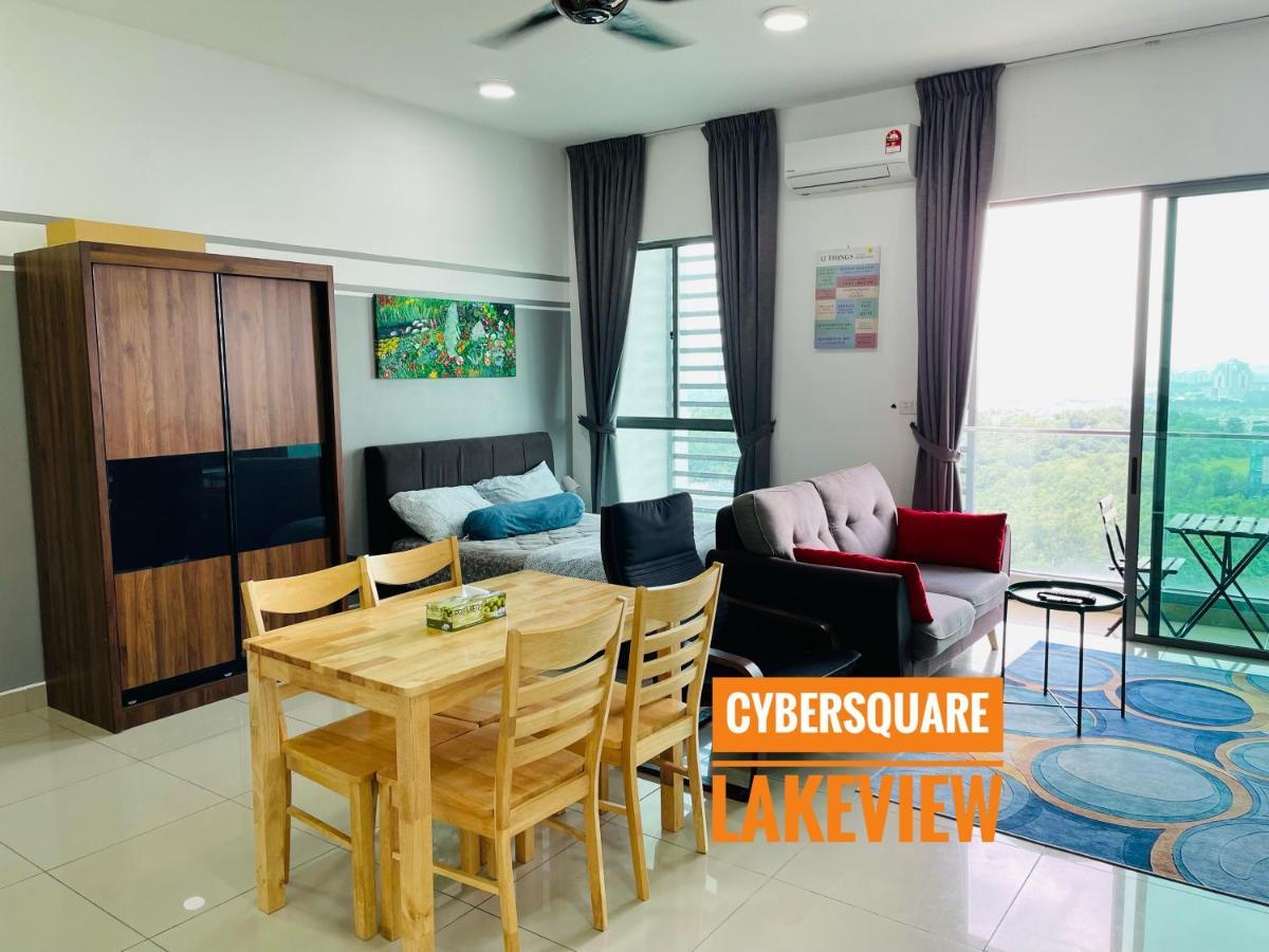 Cybersquare Lakeview With Netflix And Disney Hotstar サイバージャヤ エクステリア 写真